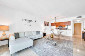 Modern 1 Bed in the Heart of Brickell With Free Parking